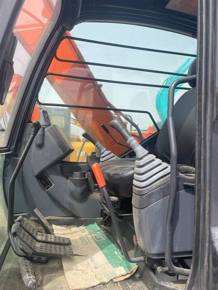 Hitachi ZX 70 - Miniescavatore: foto 5 Hitachi ZX 70 - Miniescavatore: foto 5