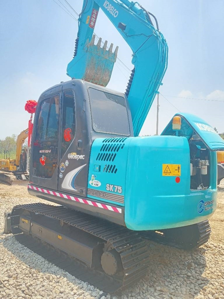 Kobelco sk75-8 - Escavatore cingolato: foto 3 Kobelco sk75-8 - Escavatore cingolato: foto 3