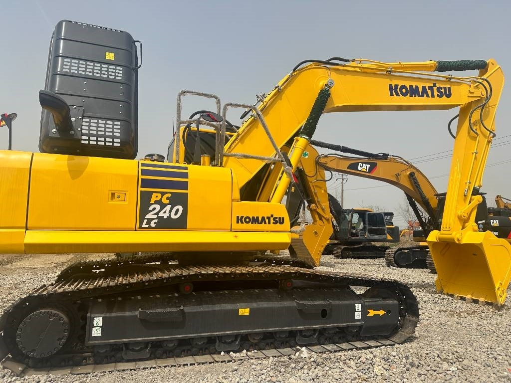Komatsu PC 240 - Escavatore cingolato: foto 1 Komatsu PC 240 - Escavatore cingolato: foto 1