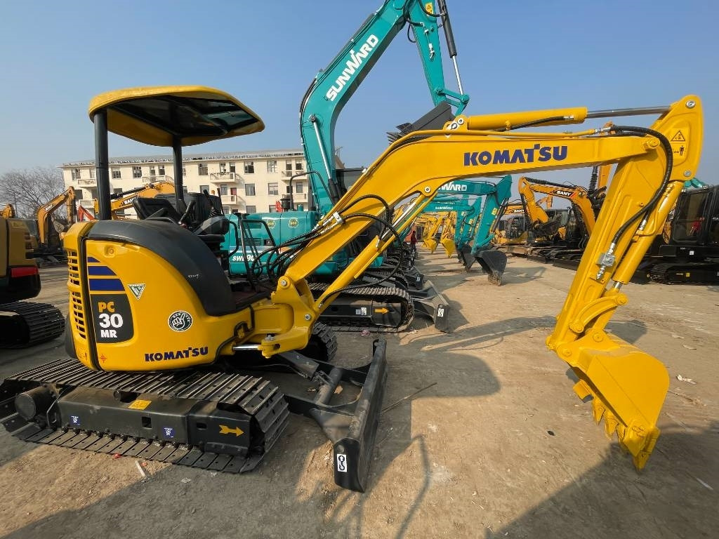 Komatsu PC 30 - Escavatore cingolato: foto 1 Komatsu PC 30 - Escavatore cingolato: foto 1