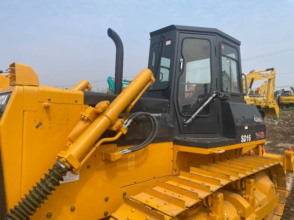 Shantui SD 16 - Bulldozer: foto 3 Shantui SD 16 - Bulldozer: foto 3