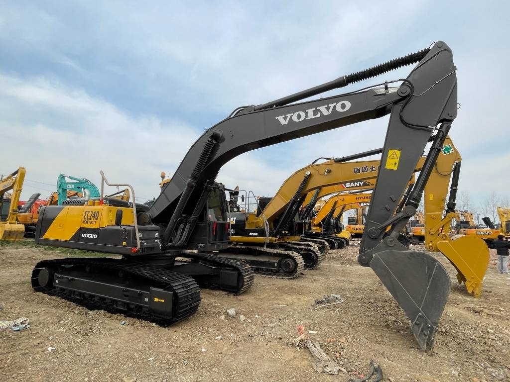 Volvo EC 240 - Escavatore cingolato: foto 1 Volvo EC 240 - Escavatore cingolato: foto 1