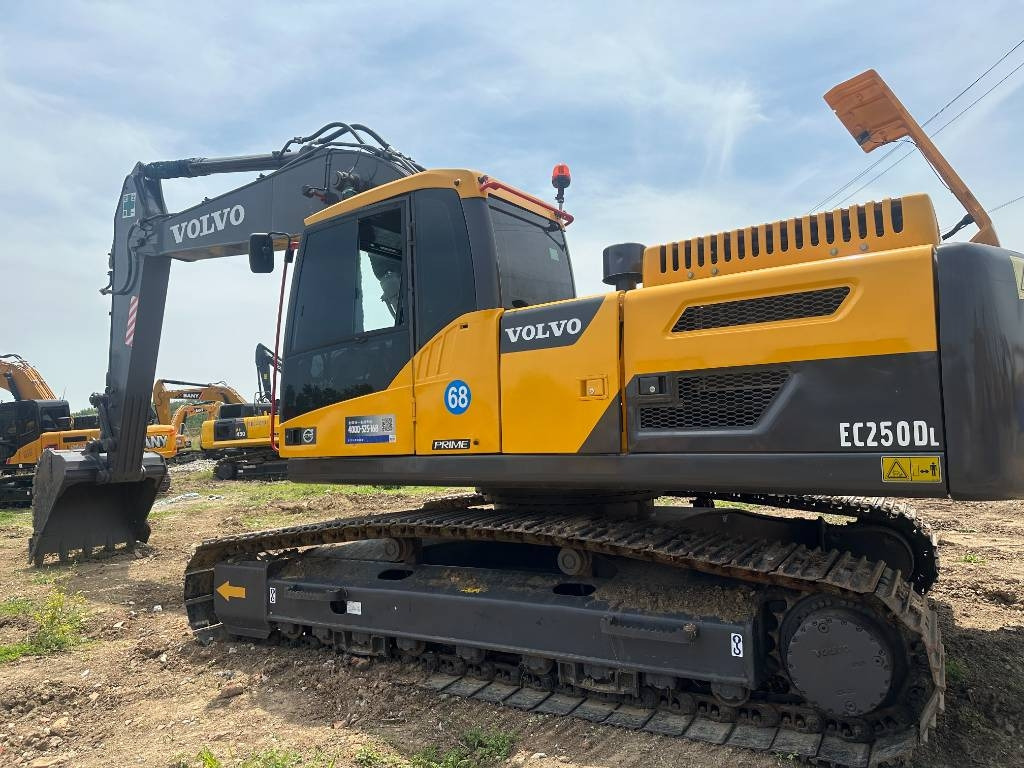 Volvo EC 250 D L - Escavatore cingolato: foto 1 Volvo EC 250 D L - Escavatore cingolato: foto 1