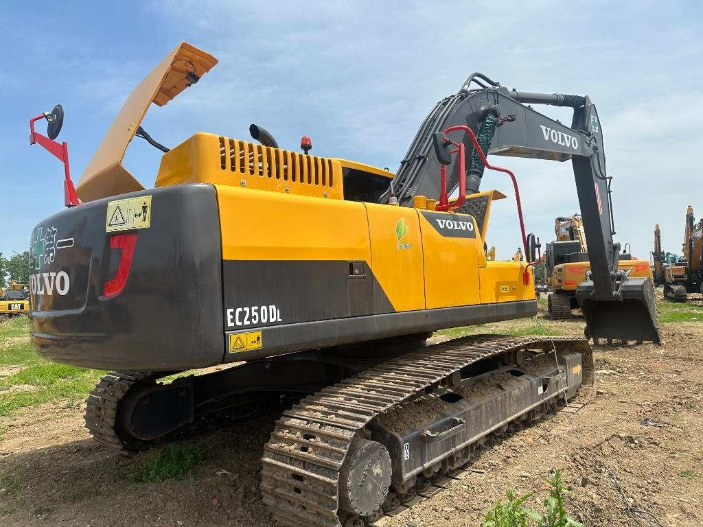 Volvo EC 250 D L - Escavatore cingolato: foto 5 Volvo EC 250 D L - Escavatore cingolato: foto 5