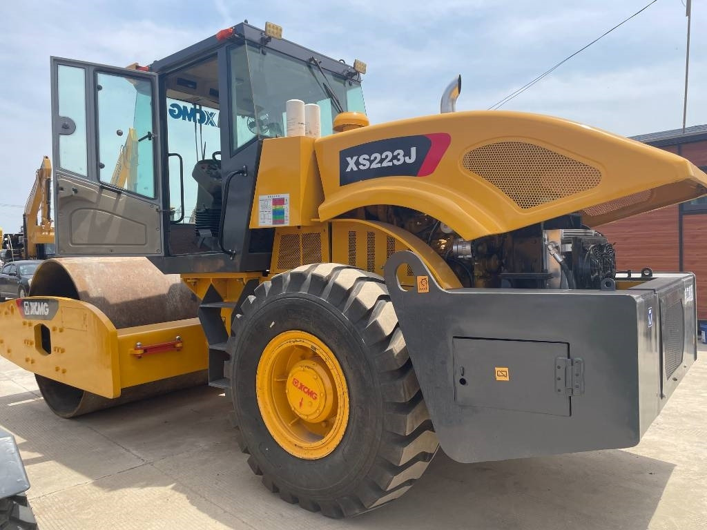 Rullo compattatore/ Rullo compressore XCMG XS 223 J: foto 7 Rullo compattatore/ Rullo compressore XCMG XS 223 J: foto 7