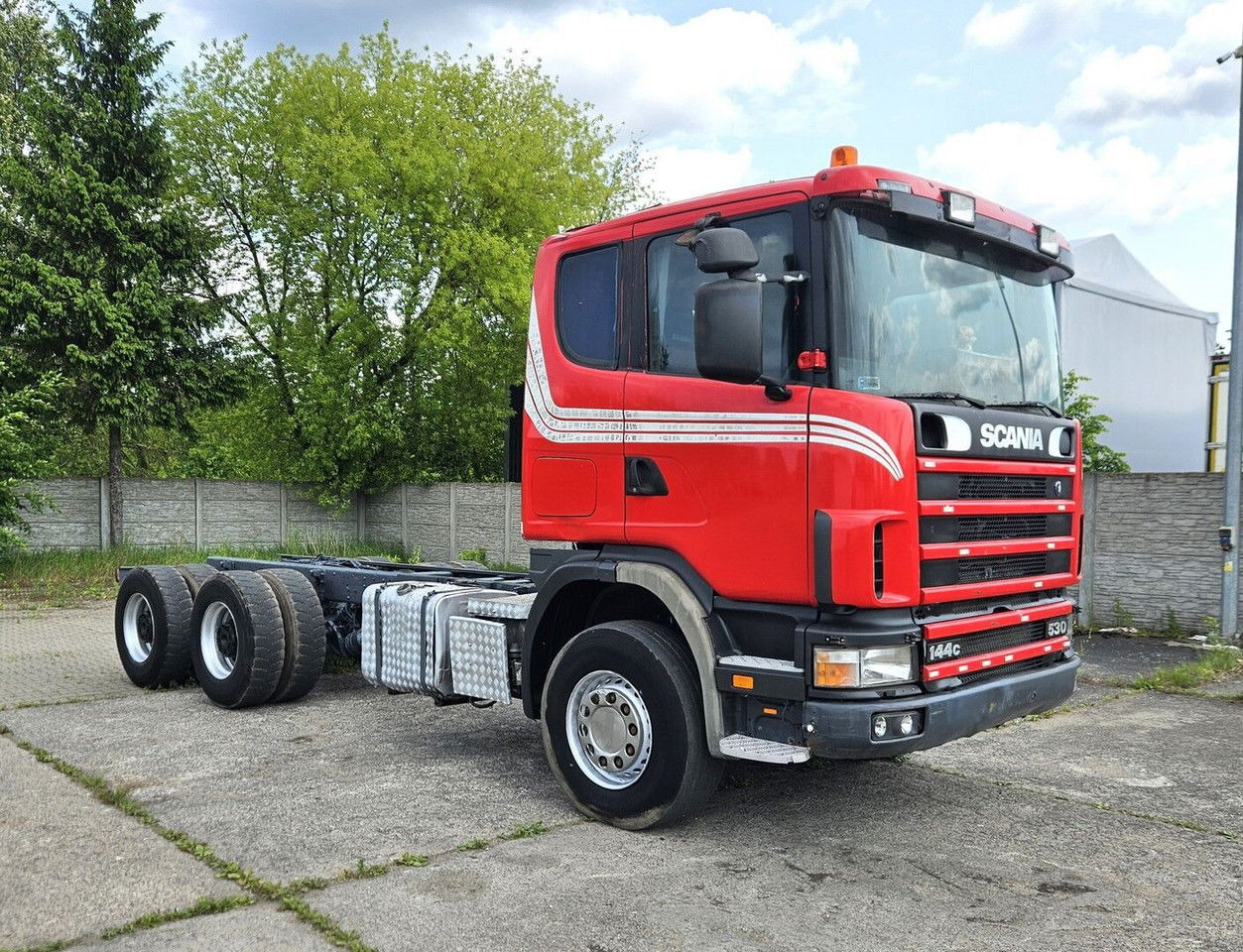 Scania 144 530 6X4 Manual Pump AND Injectros - Full Sprin G - Autocarro telaio: foto 2 Scania 144 530 6X4 Manual Pump AND Injectros - Full Sprin G - Autocarro telaio: foto 2