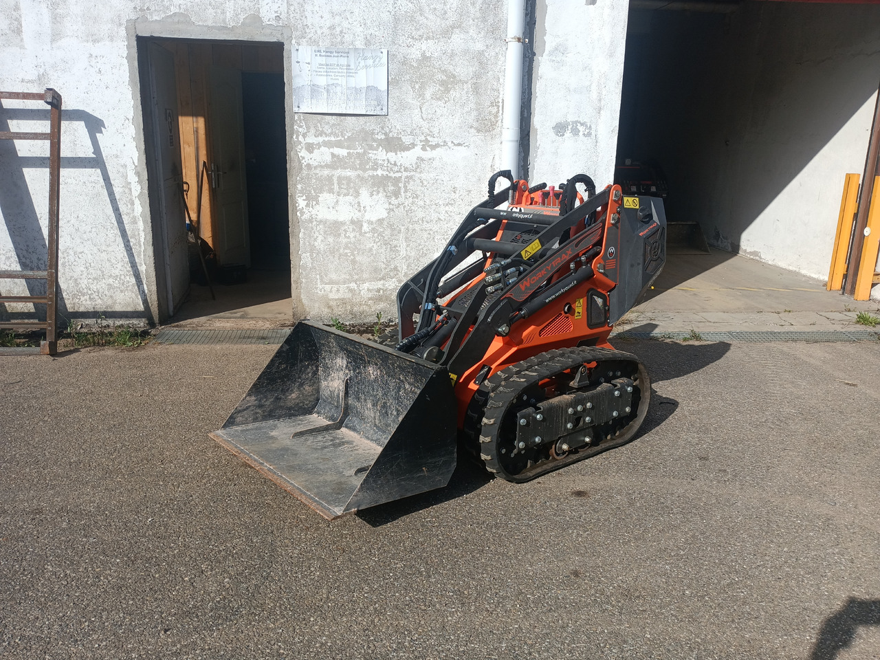 Cast Loaders Worky Trax WX22 - Minipala cingolata: foto 1 Cast Loaders Worky Trax WX22 - Minipala cingolata: foto 1