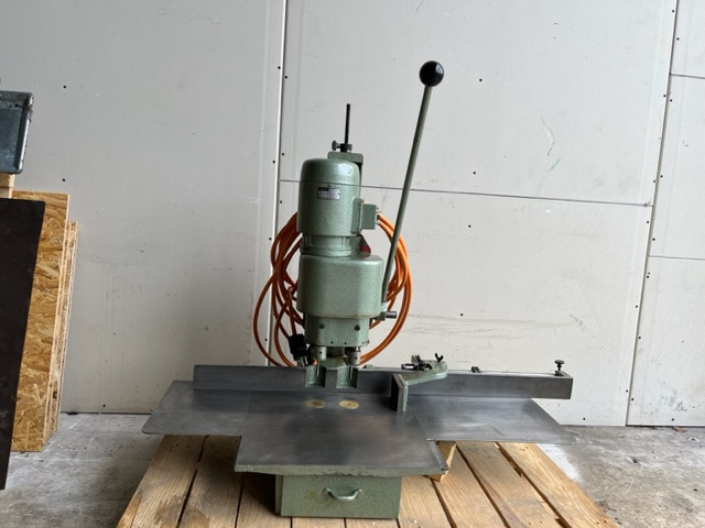 Hang Papierbohrermaschine 136 D - Macchina da stampa: foto 1 Hang Papierbohrermaschine 136 D - Macchina da stampa: foto 1
