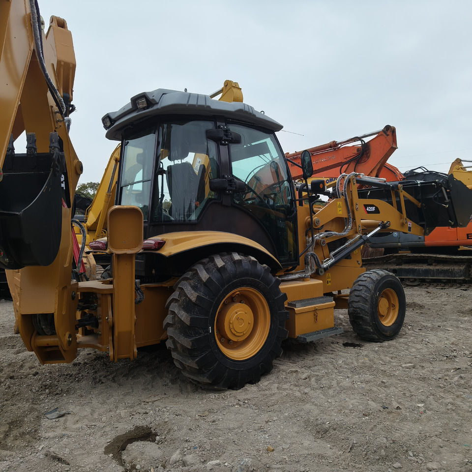 CATERPILLAR 420F - Terna: foto 5 CATERPILLAR 420F - Terna: foto 5