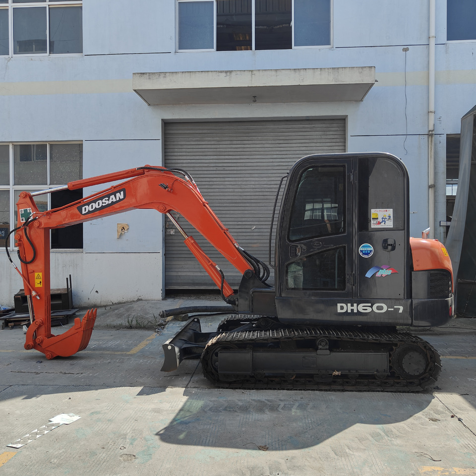 Doosan DH60 - Miniescavatore: foto 5 Doosan DH60 - Miniescavatore: foto 5