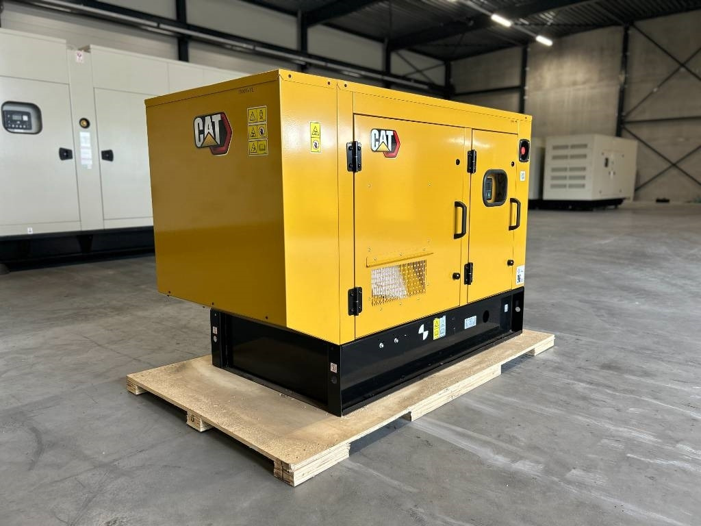 CAT DE13.5E3 - 13.5 kVA Generator - DPX-18001 - Gruppo elettrogeno: foto 2 CAT DE13.5E3 - 13.5 kVA Generator - DPX-18001 - Gruppo elettrogeno: foto 2