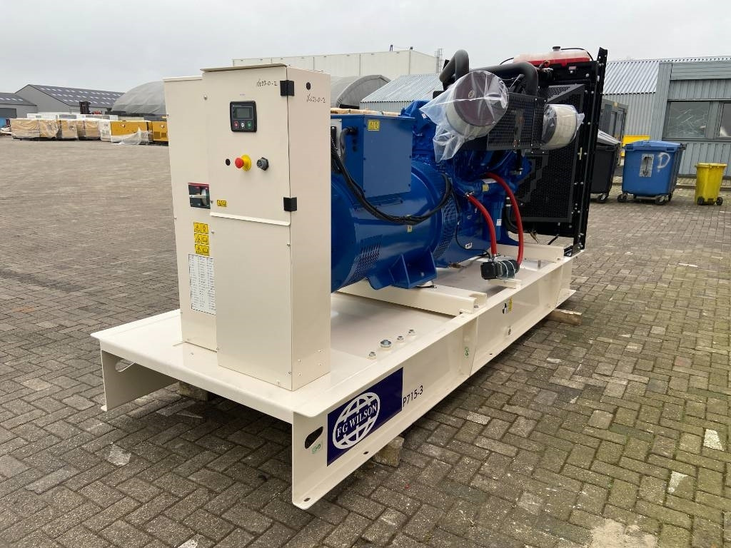 FG Wilson P715-3 - 715 kVA Open Genset - DPX-16023-O - Gruppo elettrogeno: foto 2 FG Wilson P715-3 - 715 kVA Open Genset - DPX-16023-O - Gruppo elettrogeno: foto 2