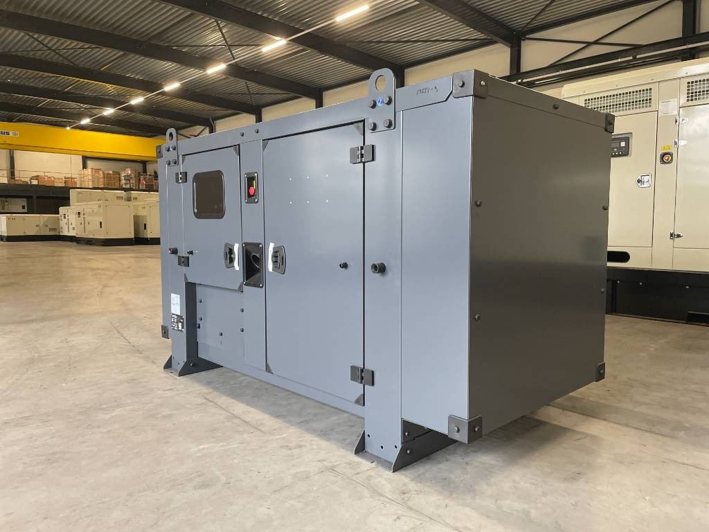 Iveco NEF45SM3 - 85 kVA Generator - DPX-17551 - Gruppo elettrogeno: foto 5 Iveco NEF45SM3 - 85 kVA Generator - DPX-17551 - Gruppo elettrogeno: foto 5