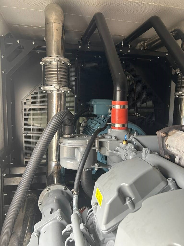 Perkins 4016-TAG2A - 2.200 kVA Generator - DPX-19826 - Gruppo elettrogeno: foto 3 Perkins 4016-TAG2A - 2.200 kVA Generator - DPX-19826 - Gruppo elettrogeno: foto 3