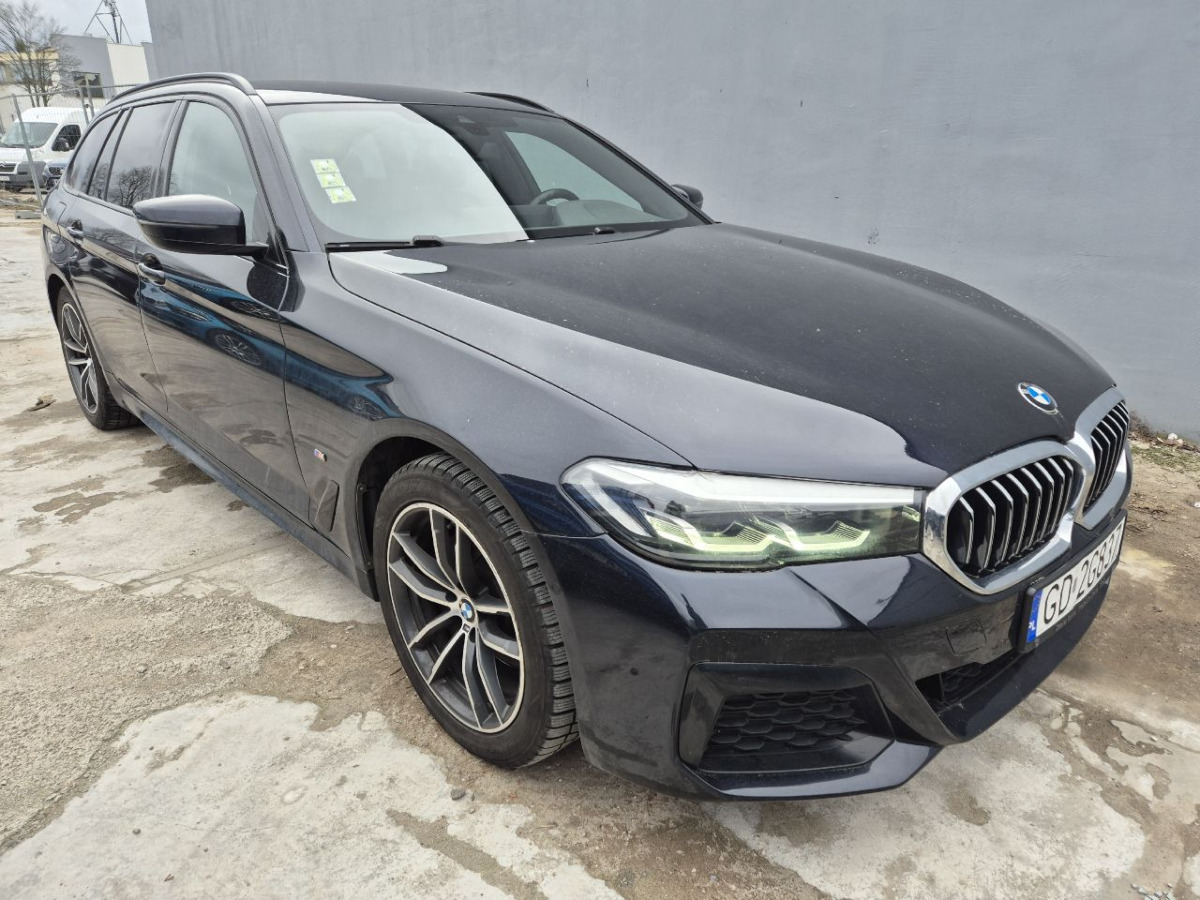 BMW 520d xDrive mHEV M Sport KOMBI - Autovettura: foto 1 BMW 520d xDrive mHEV M Sport KOMBI - Autovettura: foto 1