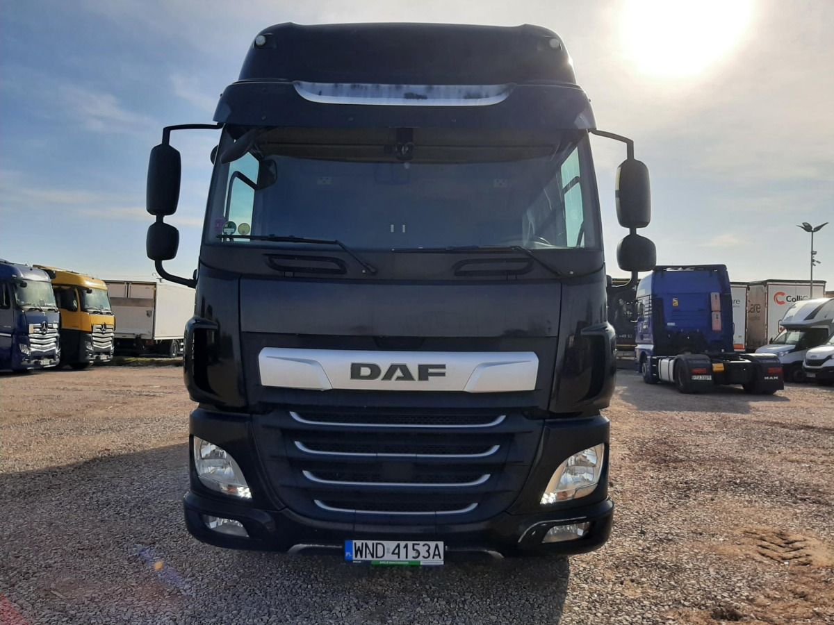 DAF CF 320 FA/ZSP SOLÓWKA - Camion centinato: foto 3 DAF CF 320 FA/ZSP SOLÓWKA - Camion centinato: foto 3