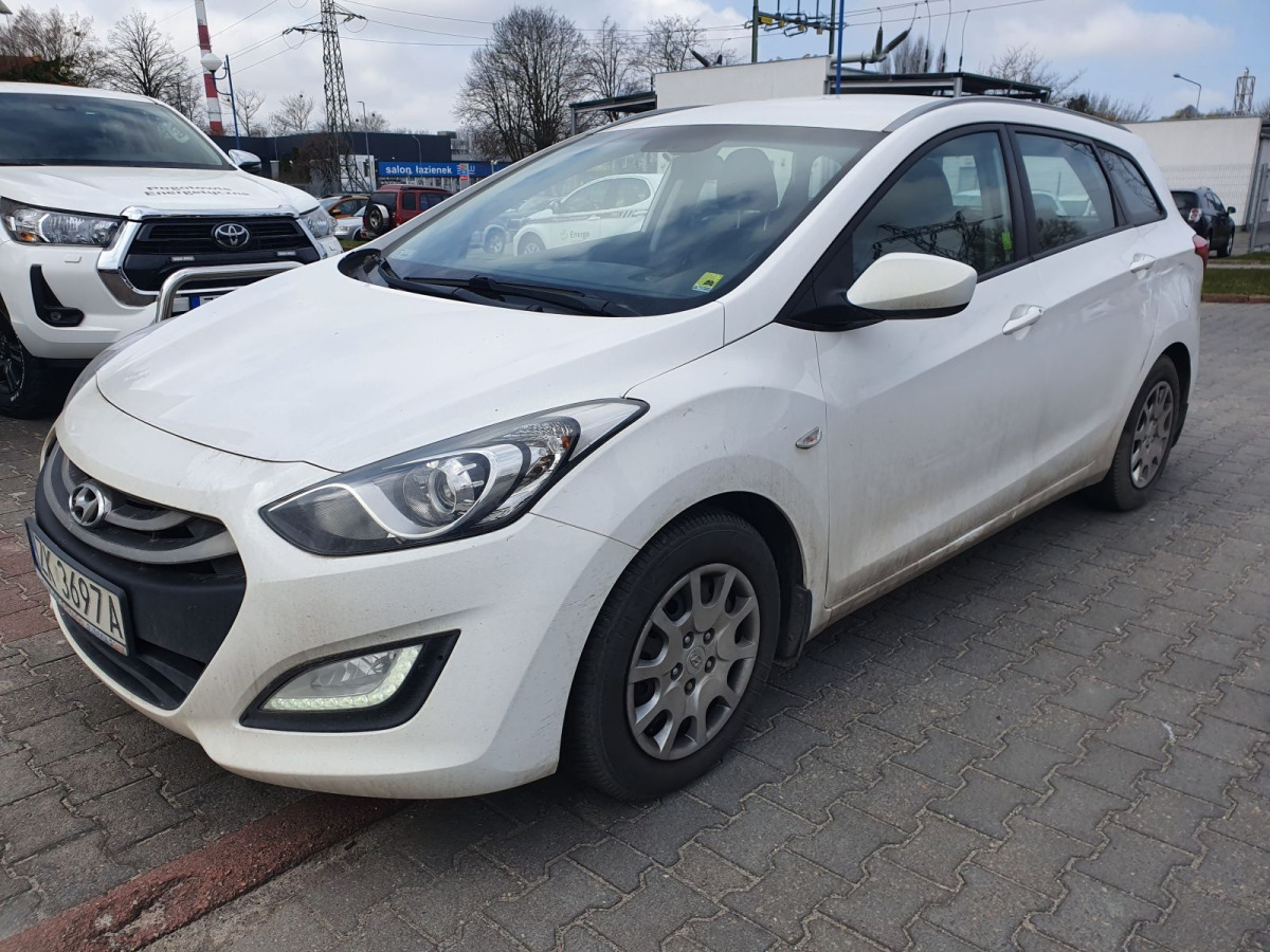 HYUNDAI I30 KOMBI - Autovettura: foto 2 HYUNDAI I30 KOMBI - Autovettura: foto 2