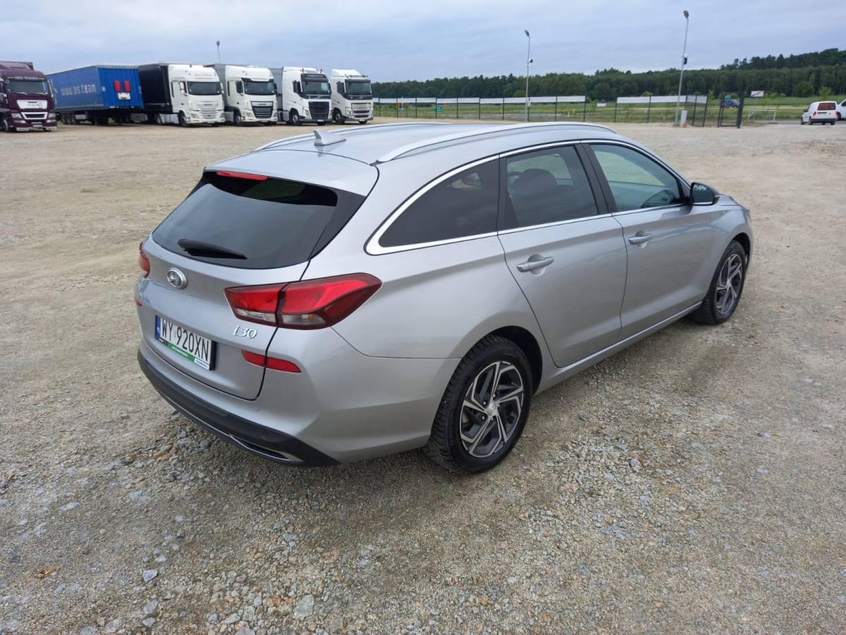 HYUNDAI I30 KOMBI - Autovettura: foto 4 HYUNDAI I30 KOMBI - Autovettura: foto 4