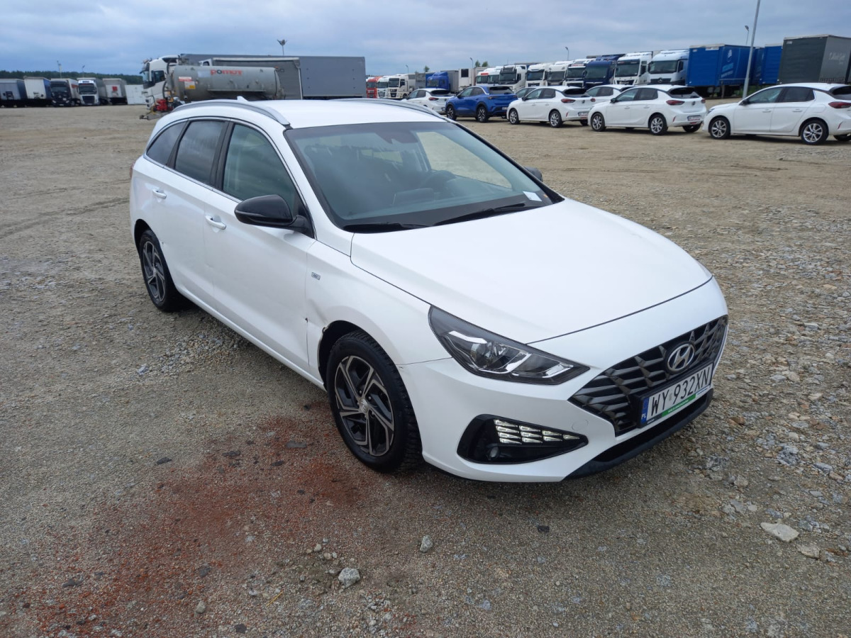 HYUNDAI I30 KOMBI - Autovettura: foto 1 HYUNDAI I30 KOMBI - Autovettura: foto 1