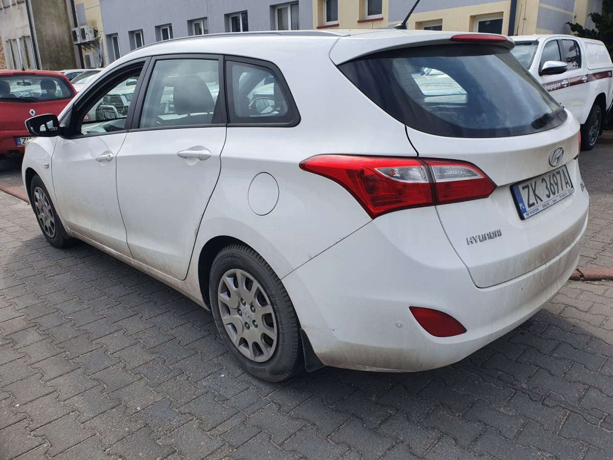 HYUNDAI I30 KOMBI - Autovettura: foto 4 HYUNDAI I30 KOMBI - Autovettura: foto 4