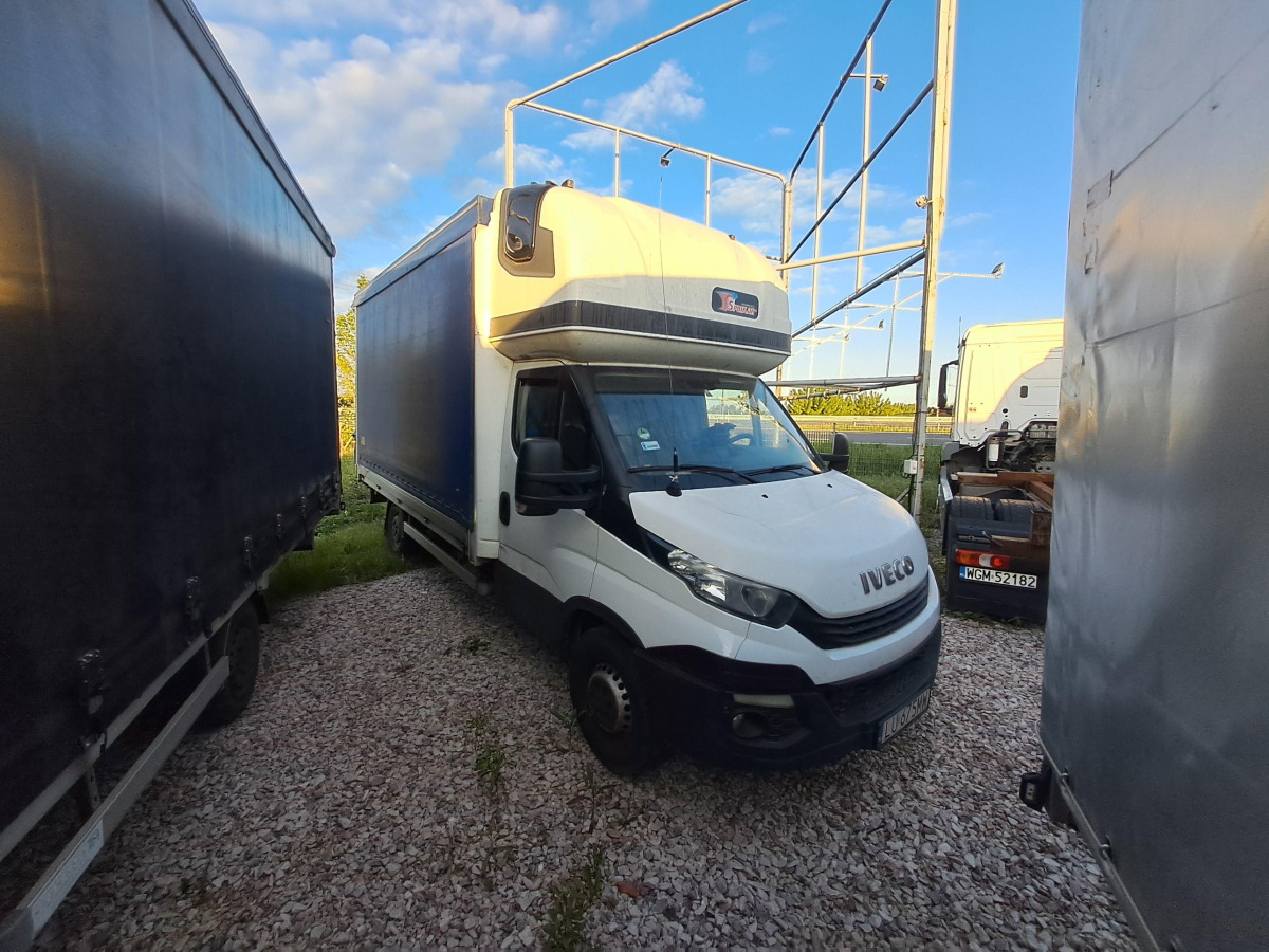 IVECO 35S18 PLANDEKA - Furgone centinato: foto 1 IVECO 35S18 PLANDEKA - Furgone centinato: foto 1