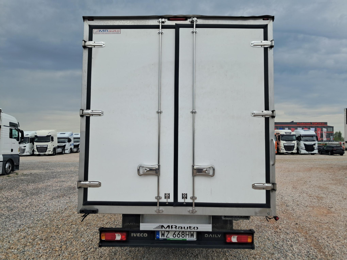 IVECO DAILY 50C18 CHŁODNIA/IZOTERMA - Furgone frigo: foto 5 IVECO DAILY 50C18 CHŁODNIA/IZOTERMA - Furgone frigo: foto 5