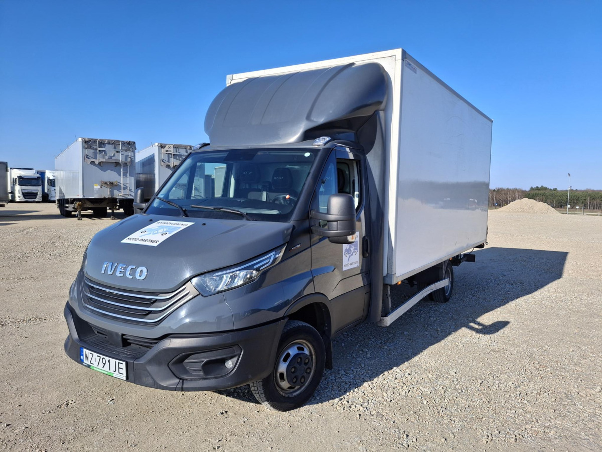 IVECO DAILY 50C18 KONTENER Z WINDĄ - Autocarro furgonato: foto 2 IVECO DAILY 50C18 KONTENER Z WINDĄ - Autocarro furgonato: foto 2