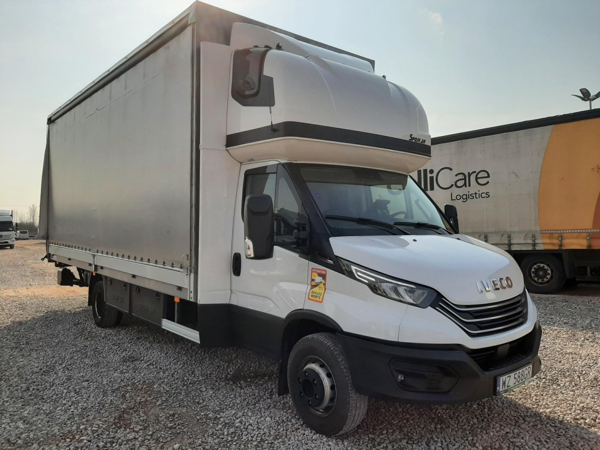 IVECO/JUSAM STANISŁAWJURKOWSKI 70C18/JU06 PLANDEKA Z WINDĄ - Furgone centinato: foto 1 IVECO/JUSAM STANISŁAWJURKOWSKI 70C18/JU06 PLANDEKA Z WINDĄ - Furgone centinato: foto 1