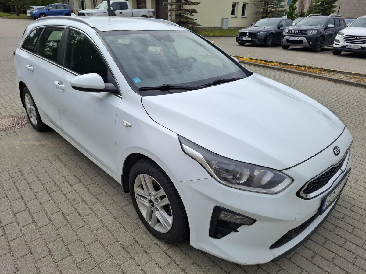 KIA CEED KOMBI - Autovettura: foto 1 KIA CEED KOMBI - Autovettura: foto 1