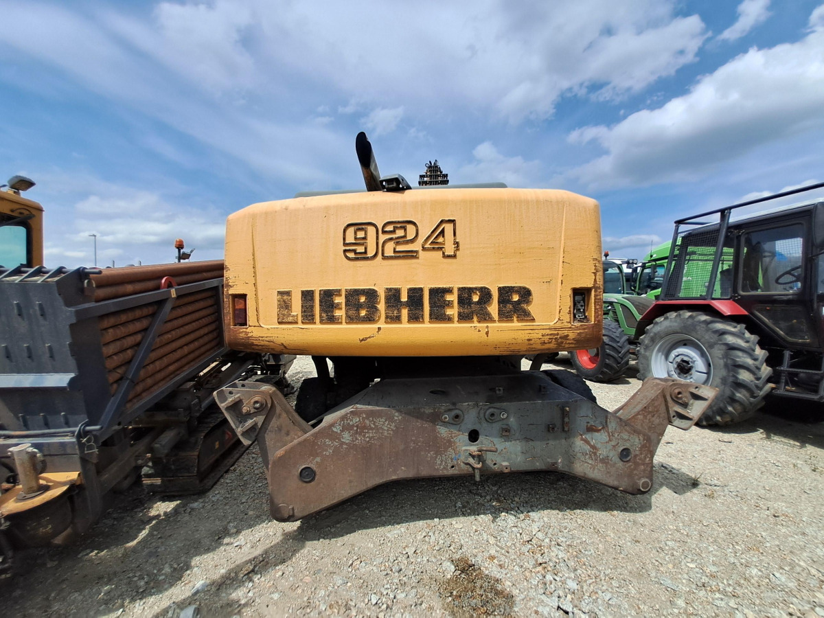 Koparka kołowa – LIEBHERR A 924 C LITRONIC – 2011 – 20 177 h – prace ziemne - Escavatore per movimentazione: foto 4 Koparka kołowa – LIEBHERR A 924 C LITRONIC – 2011 – 20 177 h – prace ziemne - Escavatore per movimentazione: foto 4