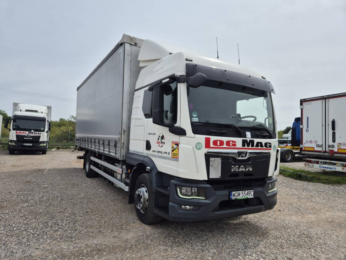MAN TGM SOLÓWKA - Camion centinato: foto 1 MAN TGM SOLÓWKA - Camion centinato: foto 1
