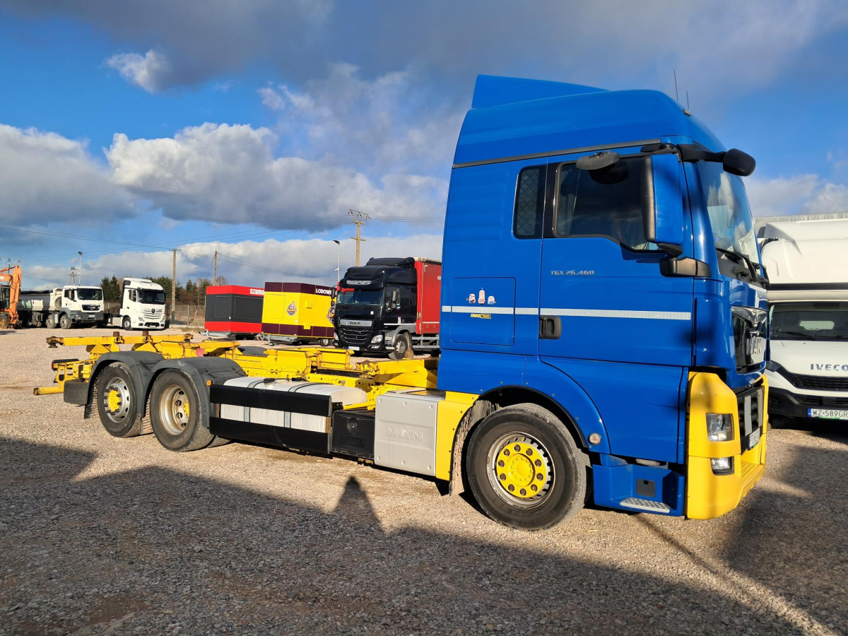 MAN TGX 26.460 BDF - Autocarro portacontainer/ Caisse interchangeable: foto 1 MAN TGX 26.460 BDF - Autocarro portacontainer/ Caisse interchangeable: foto 1