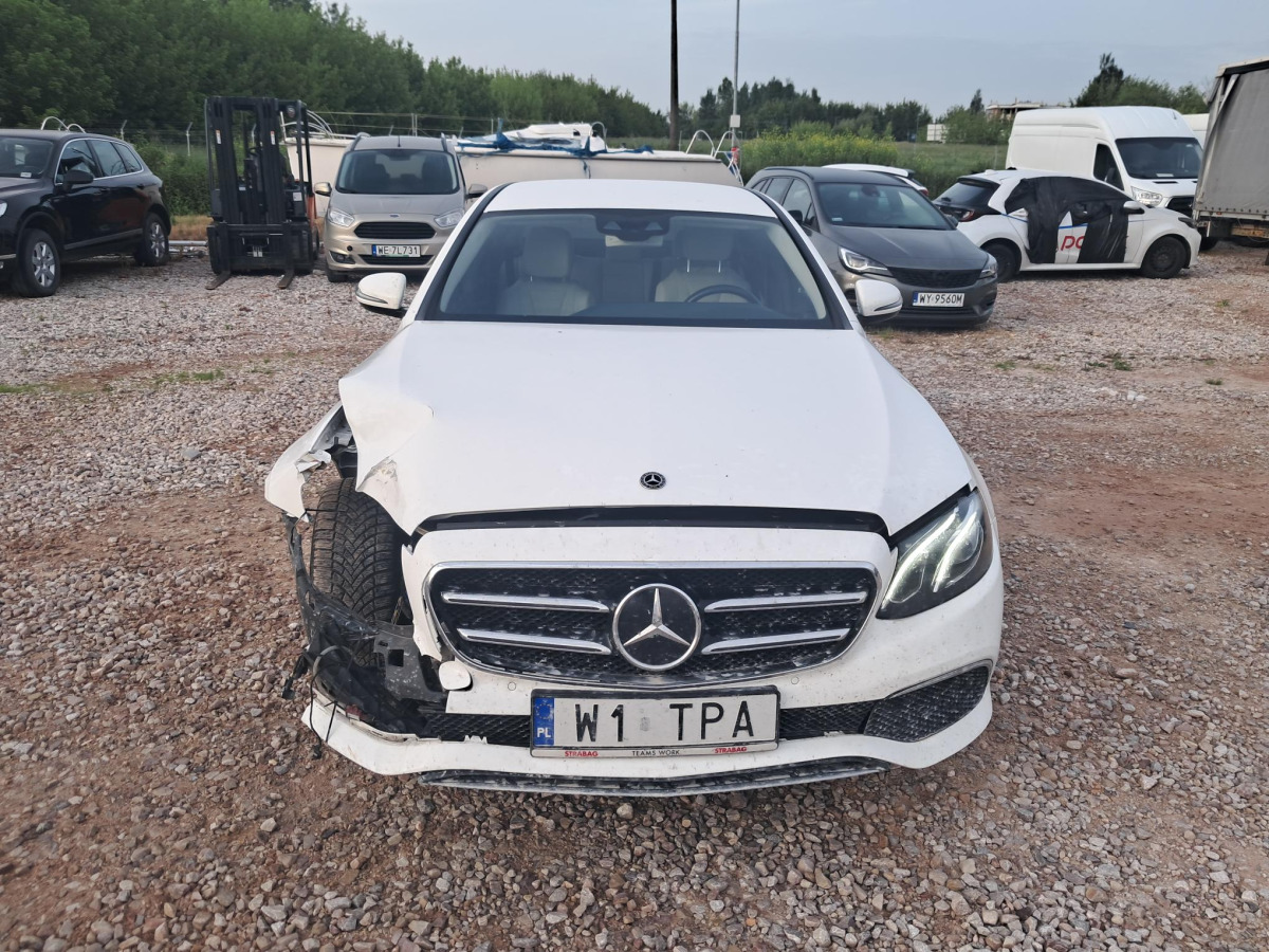 MERCEDES BENZ E 220 D 4MATIC SEDAN - Berlina: foto 2 MERCEDES BENZ E 220 D 4MATIC SEDAN - Berlina: foto 2