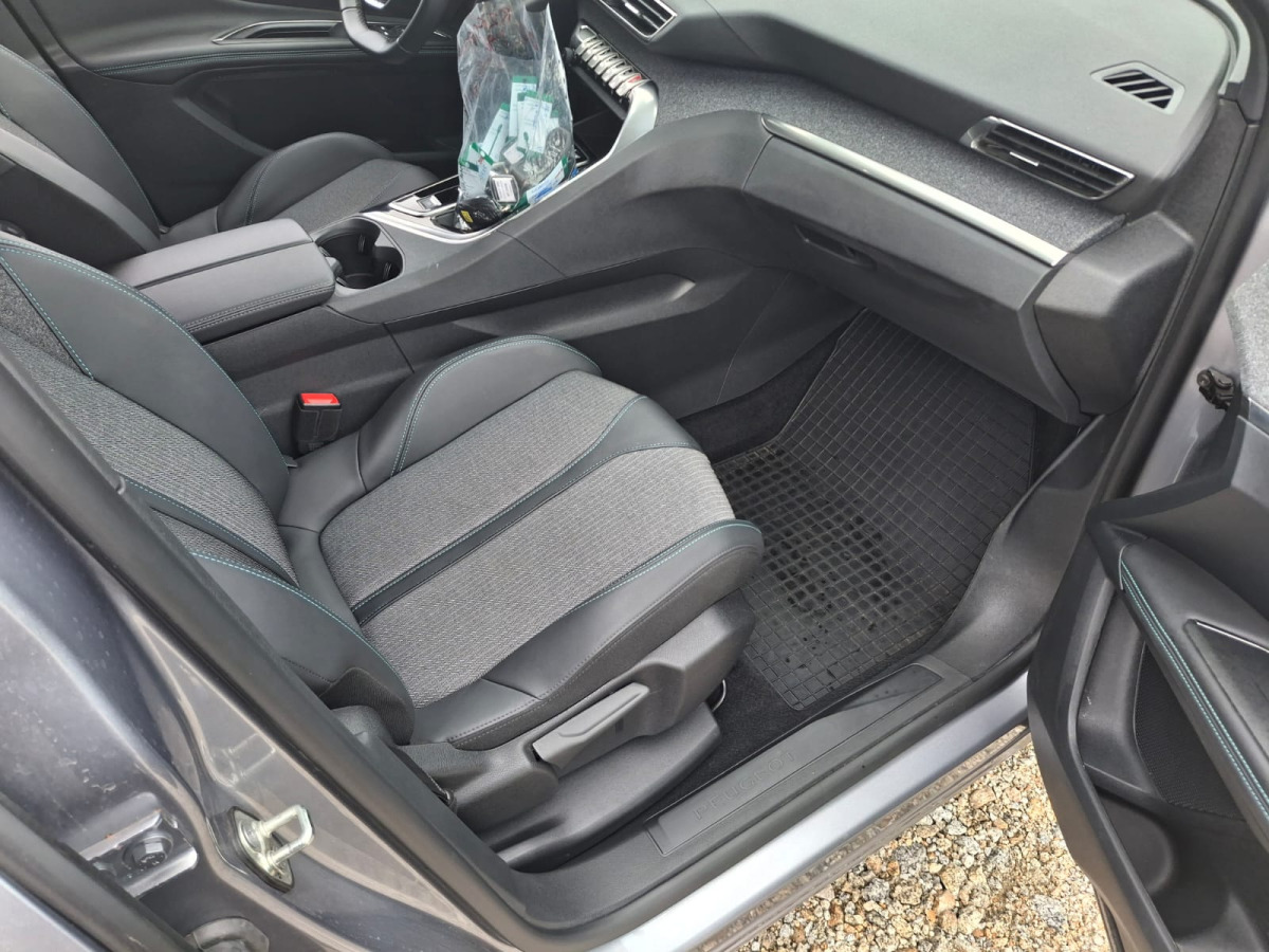 SUV/ Fuoristrada PEUGEOT 3008 SUV: foto 11