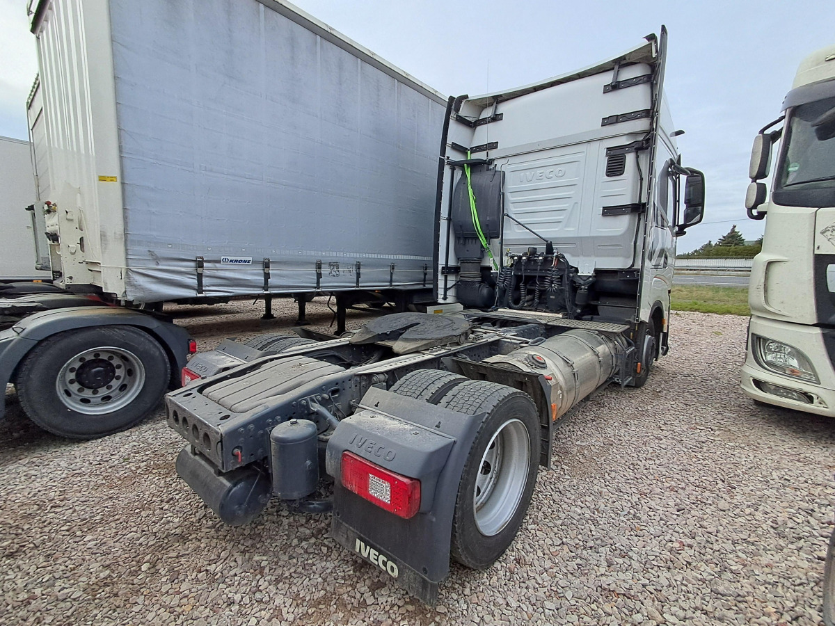 IVECO AS440ST/FP LT LNG CIĄGNIK SIODŁOWY - Trattore stradale: foto 4 IVECO AS440ST/FP LT LNG CIĄGNIK SIODŁOWY - Trattore stradale: foto 4
