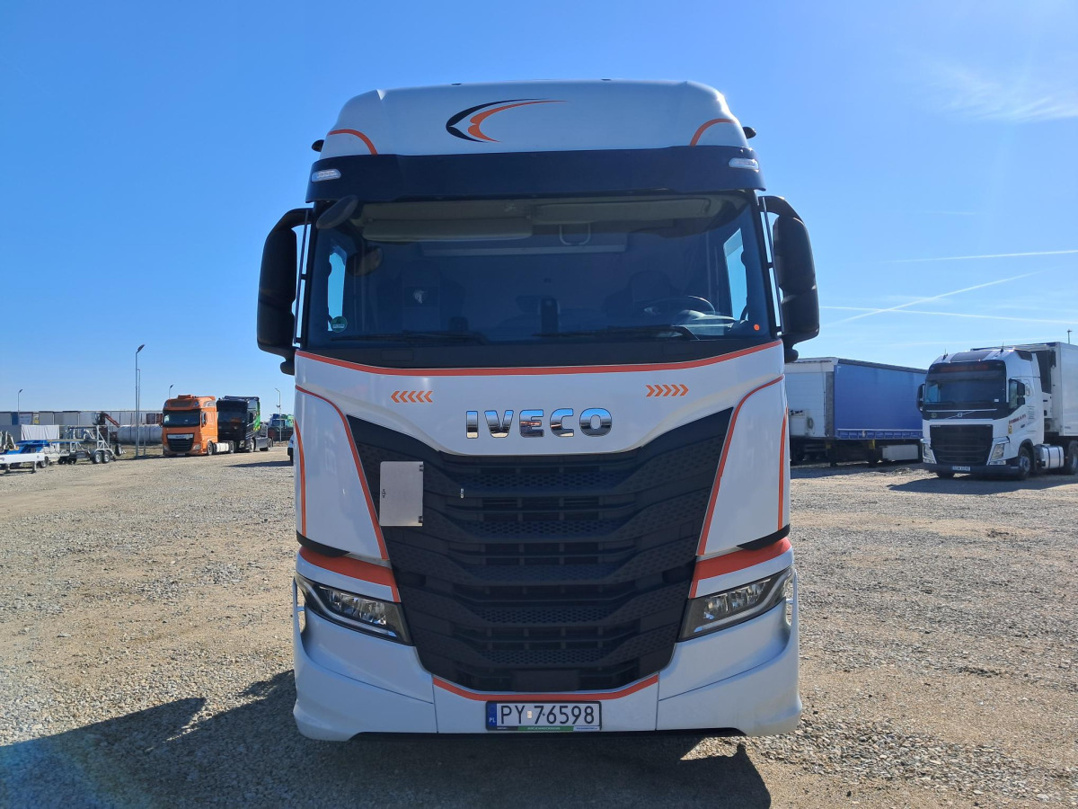 IVECO AS440ST/FP LT LNG CIĄGNIK SIODŁOWY - Trattore stradale: foto 2 IVECO AS440ST/FP LT LNG CIĄGNIK SIODŁOWY - Trattore stradale: foto 2