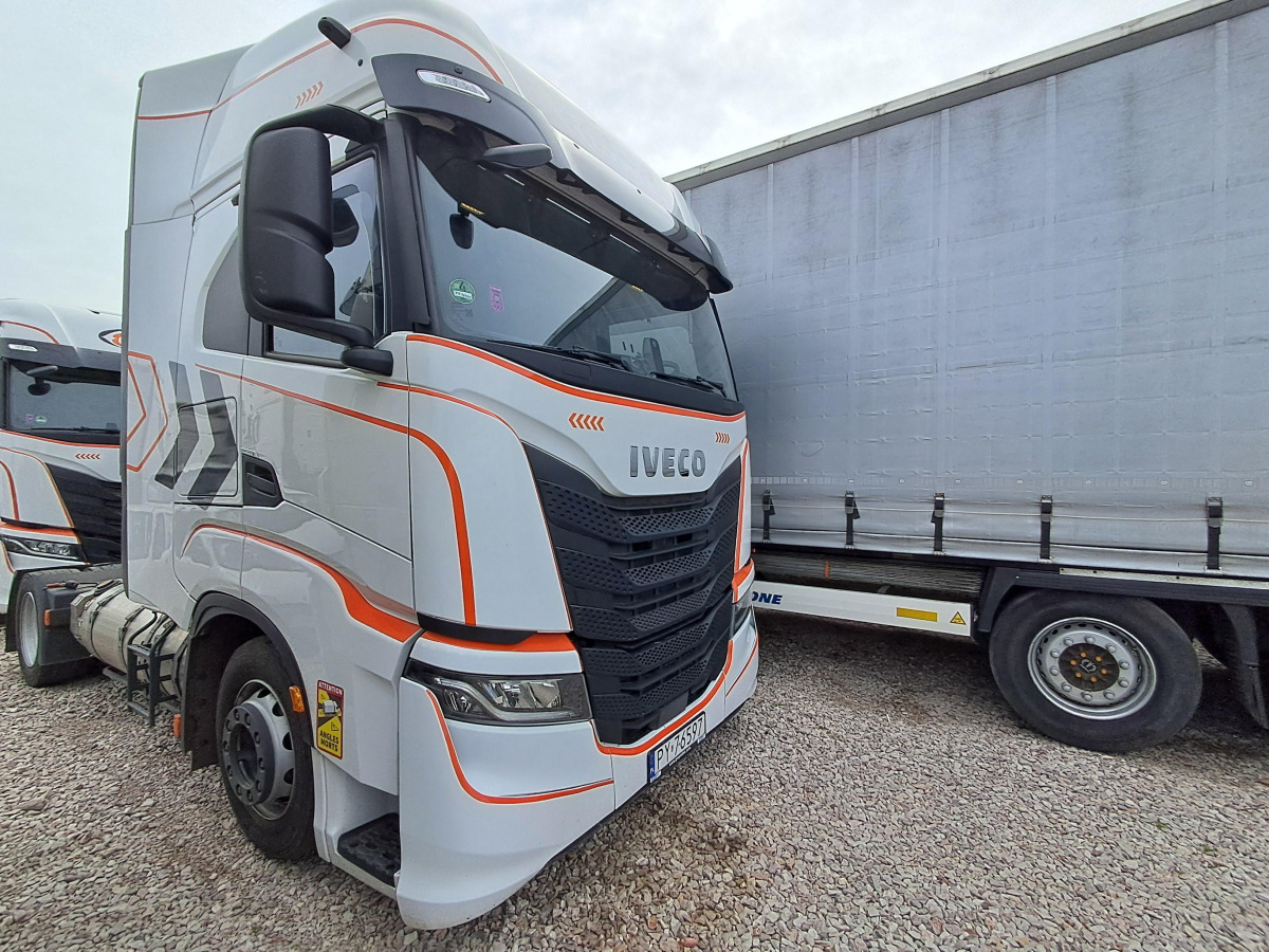 IVECO AS440ST/FP LT LNG CIĄGNIK SIODŁOWY - Trattore stradale: foto 1 IVECO AS440ST/FP LT LNG CIĄGNIK SIODŁOWY - Trattore stradale: foto 1