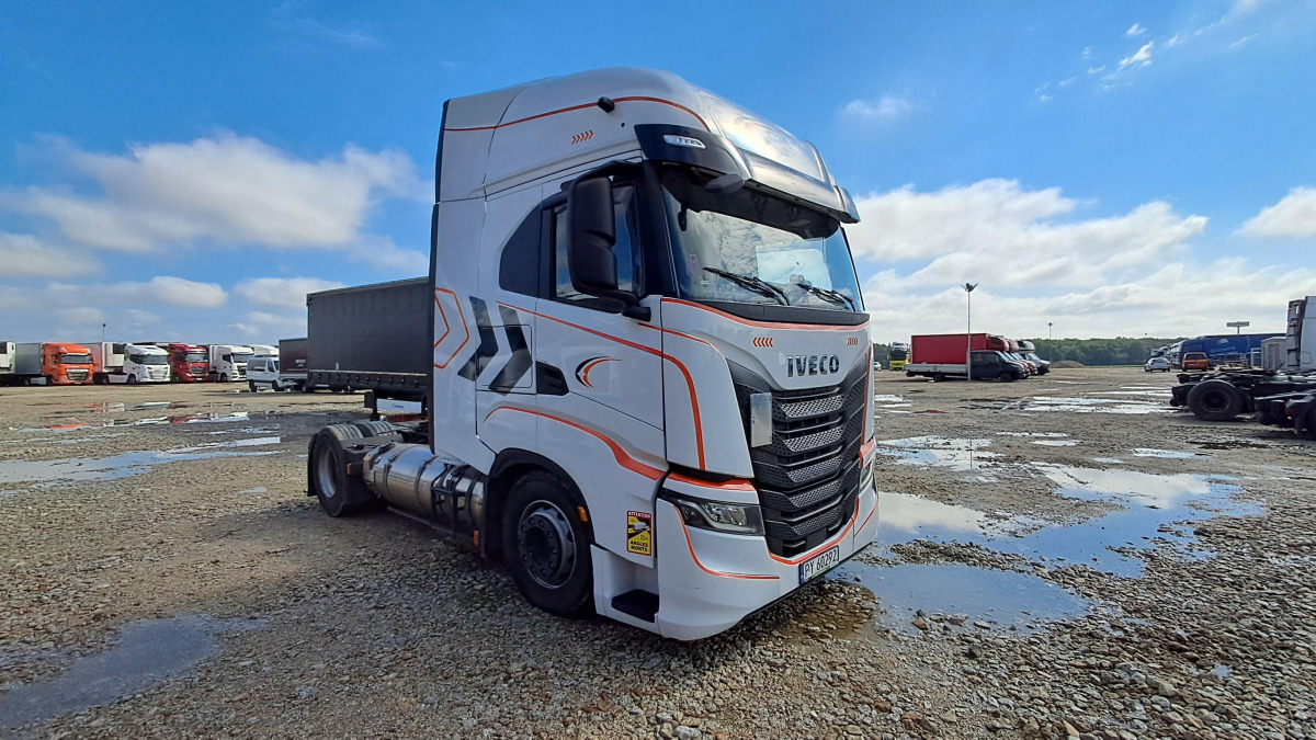 IVECO AS440ST/FP LT LNG CIĄGNIK SIODŁOWY - Trattore stradale: foto 1 IVECO AS440ST/FP LT LNG CIĄGNIK SIODŁOWY - Trattore stradale: foto 1
