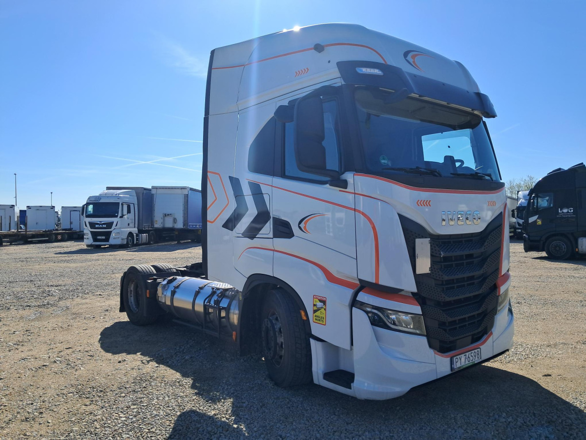 IVECO AS440ST/FP LT LNG CIĄGNIK SIODŁOWY - Trattore stradale: foto 1 IVECO AS440ST/FP LT LNG CIĄGNIK SIODŁOWY - Trattore stradale: foto 1