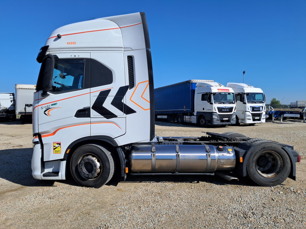 IVECO AS440ST/FP LT LNG CIĄGNIK SIODŁOWY - Trattore stradale: foto 4 IVECO AS440ST/FP LT LNG CIĄGNIK SIODŁOWY - Trattore stradale: foto 4
