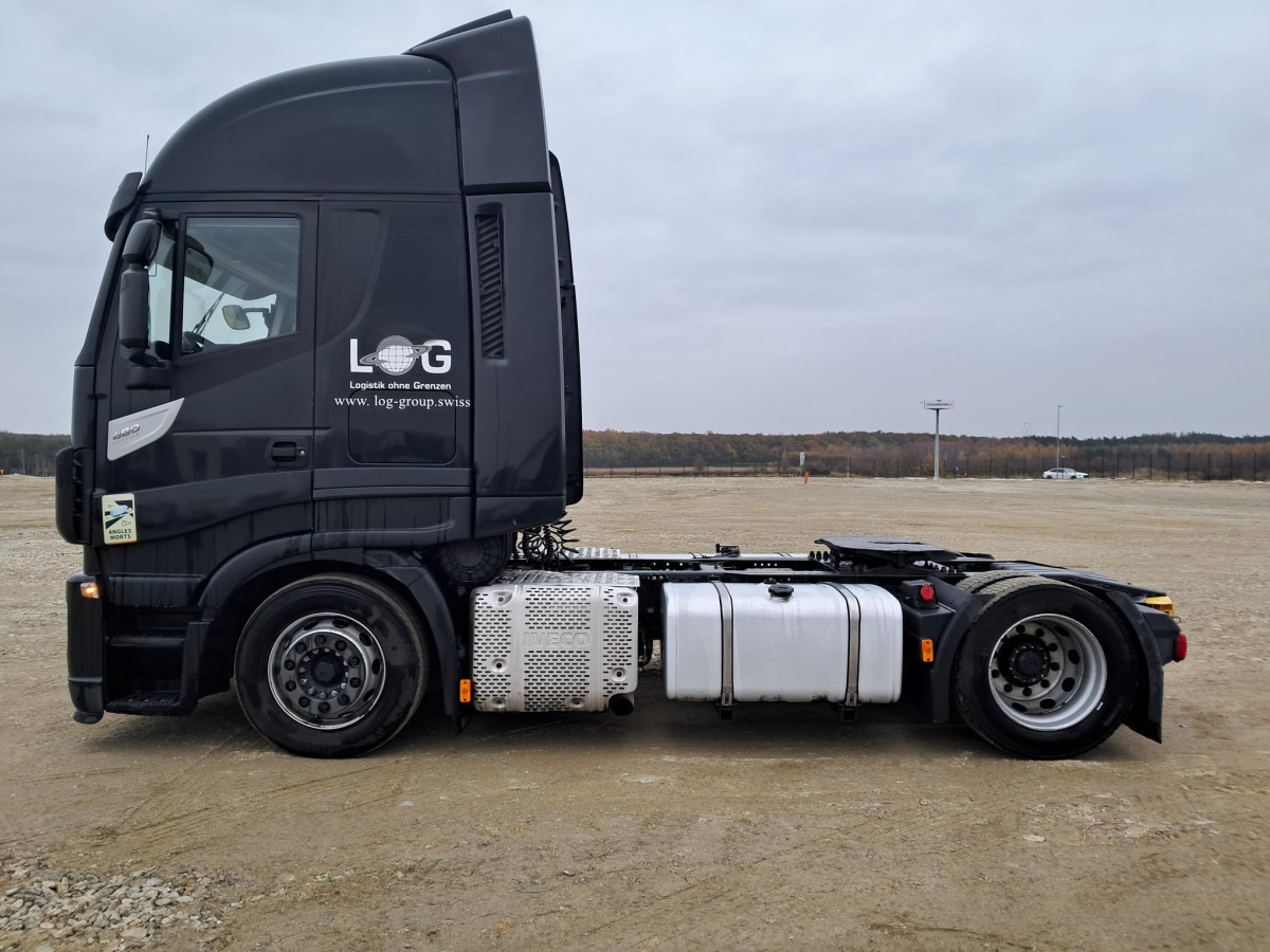 IVECO AS440T CIĄGNIK SIODŁOWY - Trattore stradale: foto 4 IVECO AS440T CIĄGNIK SIODŁOWY - Trattore stradale: foto 4