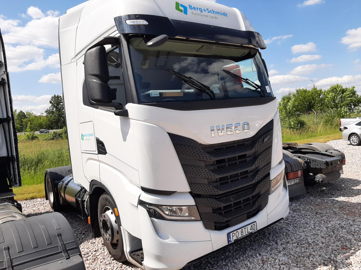 IVECO S-WAY CIĄGNIK SIODŁOWY - Trattore stradale: foto 1 IVECO S-WAY CIĄGNIK SIODŁOWY - Trattore stradale: foto 1