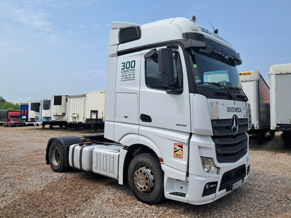 MERCEDES BENZ ACTROS CIĄGNIK SIODŁOWY - Trattore stradale: foto 1 MERCEDES BENZ ACTROS CIĄGNIK SIODŁOWY - Trattore stradale: foto 1