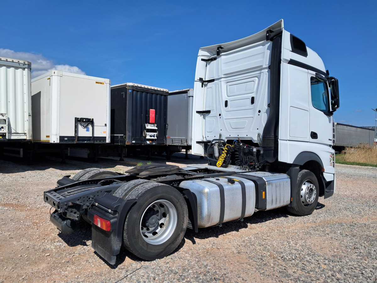 MERCEDES BENZ ACTROS CIĄGNIK SIODŁOWY - Trattore stradale: foto 4 MERCEDES BENZ ACTROS CIĄGNIK SIODŁOWY - Trattore stradale: foto 4