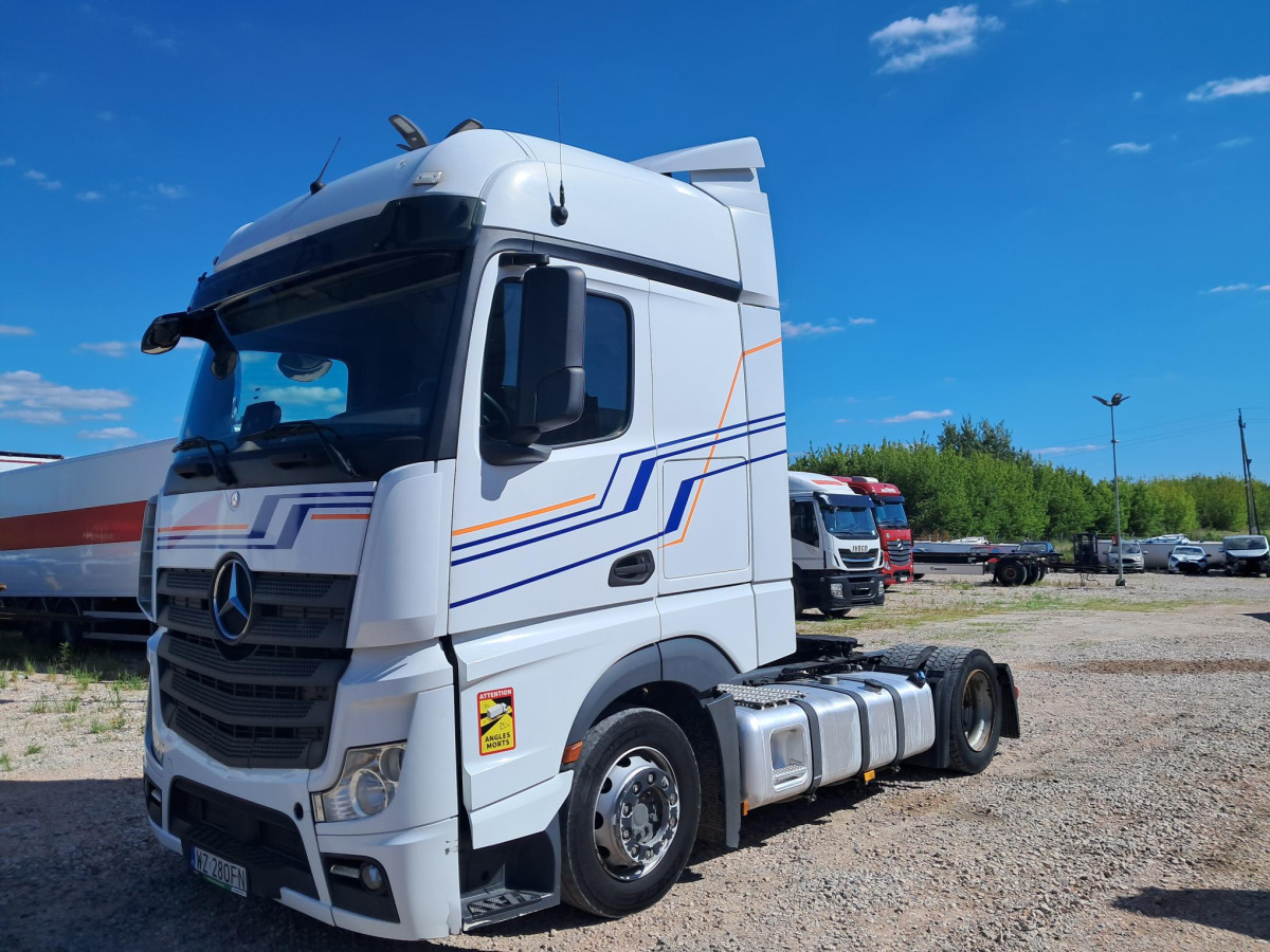 MERCEDES BENZ ACTROS CIĄGNIK SIODŁOWY - Trattore stradale: foto 3 MERCEDES BENZ ACTROS CIĄGNIK SIODŁOWY - Trattore stradale: foto 3