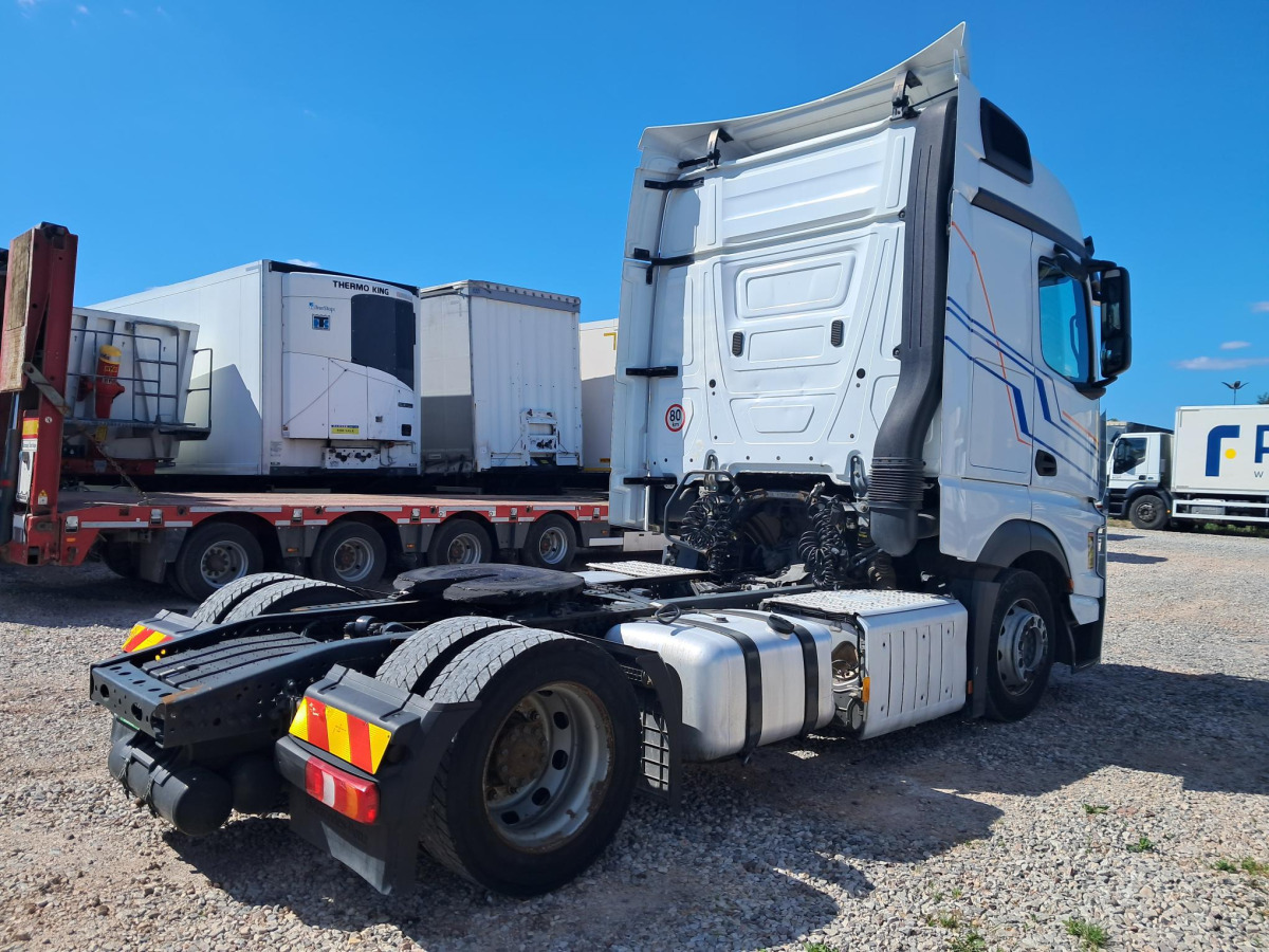 MERCEDES BENZ ACTROS CIĄGNIK SIODŁOWY - Trattore stradale: foto 4 MERCEDES BENZ ACTROS CIĄGNIK SIODŁOWY - Trattore stradale: foto 4