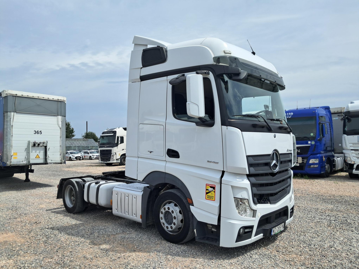 MERCEDES BENZ ACTROS CIĄGNIK SIODŁOWY - Trattore stradale: foto 1 MERCEDES BENZ ACTROS CIĄGNIK SIODŁOWY - Trattore stradale: foto 1