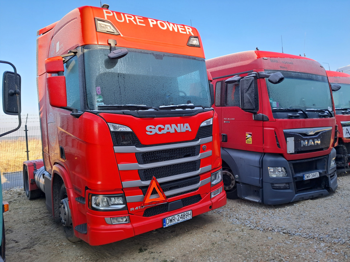SCANIA R410 CIĄGNIK SIODŁOWY - Trattore stradale: foto 1 SCANIA R410 CIĄGNIK SIODŁOWY - Trattore stradale: foto 1