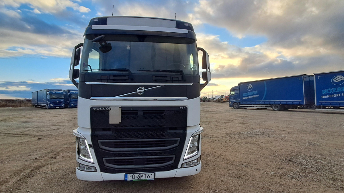 VOLVO FH 460 CIĄGNIK SIODŁOWY - Trattore stradale: foto 2 VOLVO FH 460 CIĄGNIK SIODŁOWY - Trattore stradale: foto 2