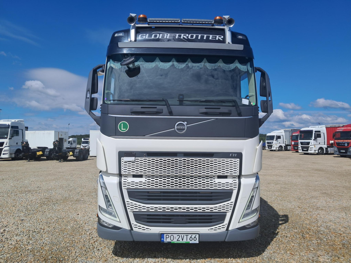VOLVO FH CIĄGNIK SIODŁOWY - Trattore stradale: foto 2 VOLVO FH CIĄGNIK SIODŁOWY - Trattore stradale: foto 2